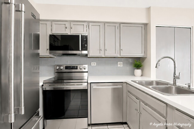 Photo - 246 Shadow Bend Dr