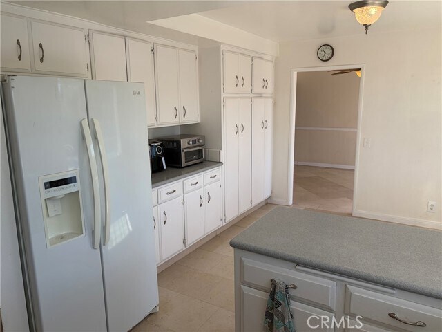 1742 La Mesa Oaks Dr