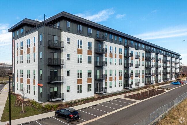 Building Photo - Revelry