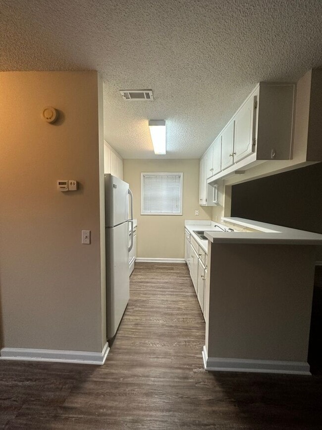 Photo - Dunwoody Subdivision - End Unit!  EXTRA PARKING!