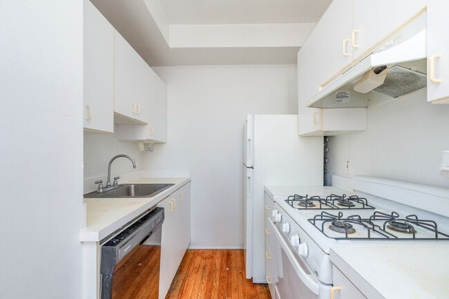 Photo - 7350 Lindell Blvd Apartment Unit 302