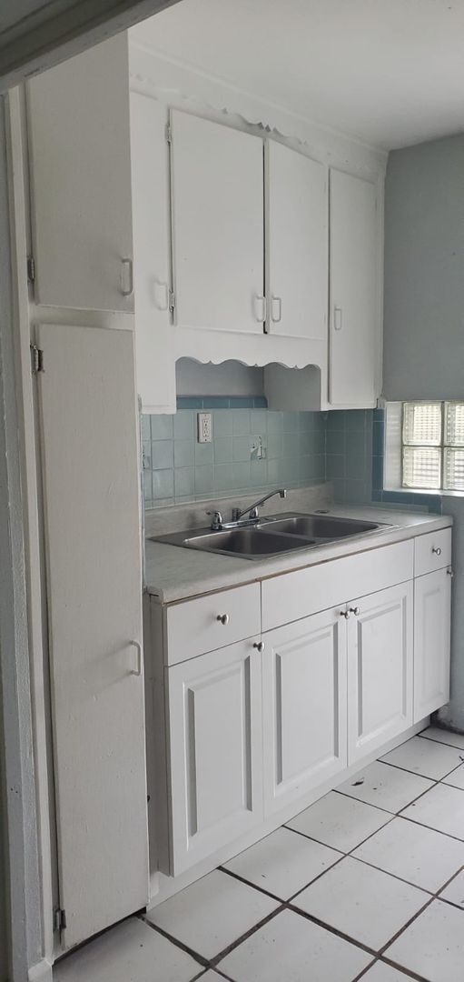 Photo - $300 OFF FIRST MONTHS RENT MOVE-IN SPECIAL!!