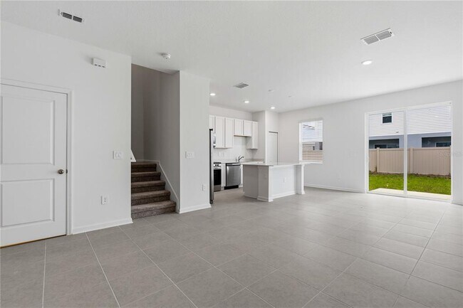 Photo - 3092 Chromatic St