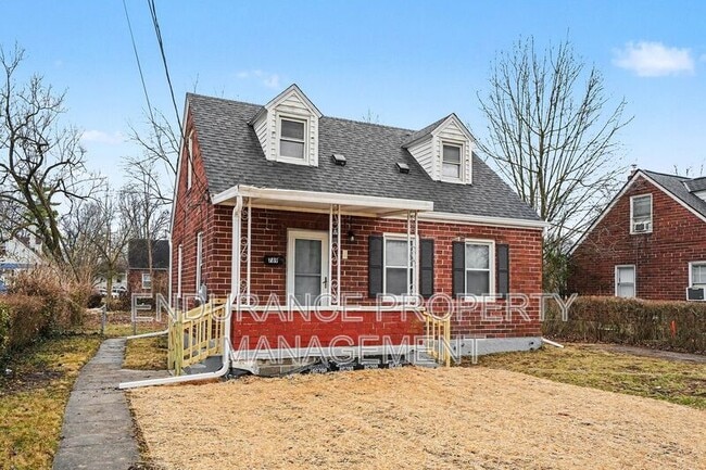 Photo - 789 Matthews Dr