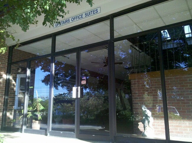 Photo - 300 W Broome St Unit 200