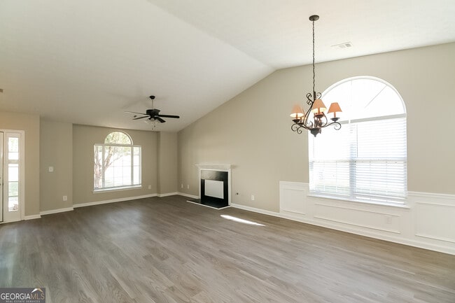 Photo - 6695 Emerald Pointe Cir