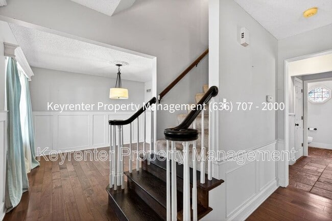 Photo - 971 Whispering Ridge Ln