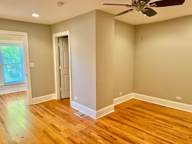 Photo - 509 W Main St Unit UPPER