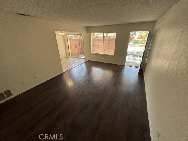 Photo - 16748 Cedarwood Cir