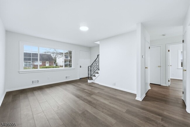 Photo - 46 Glenwood Ave