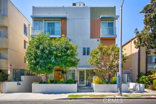 Photo - 1737 Colby Ave Unit 201