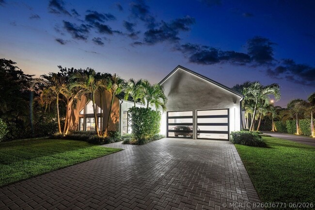 Photo - 1275 N Swinton Ave