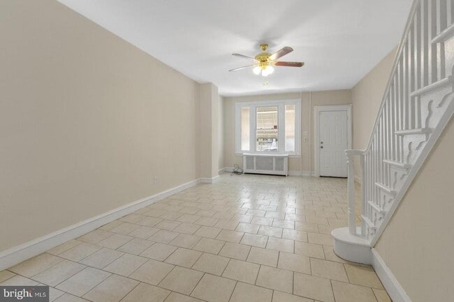 Photo - 2323 E Cambria St