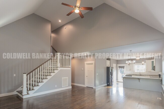 Photo - 9618 Shooting Star Cir