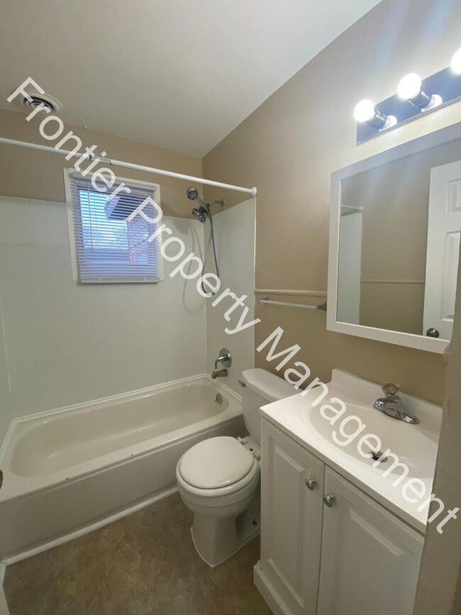 Photo - Great 3-bedroom home ready for move in!! A...