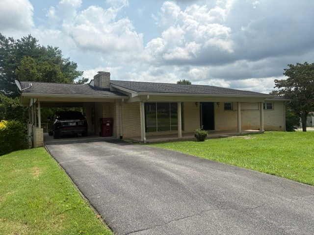 Building Photo - 303 Village Dr