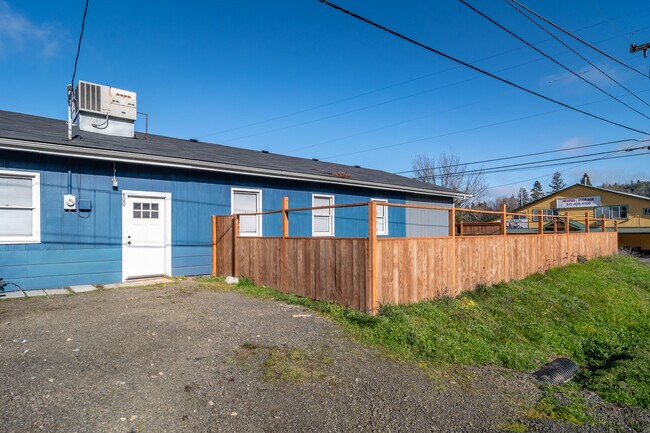 Photo - 500 Geary Dr