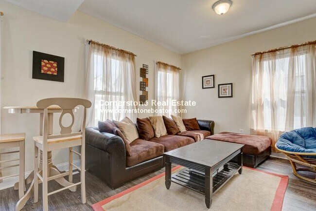 Photo - 38 Hillside St Unit 2