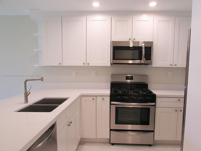 Photo - 13020 SW 92nd Ave Unit A209