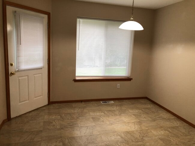 Photo - 511 Princeton Ave N Unit 511