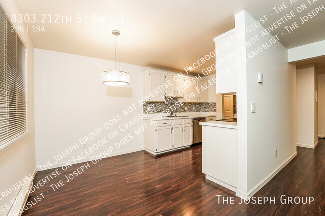 Photo - 8303 212th St SW Unit 1