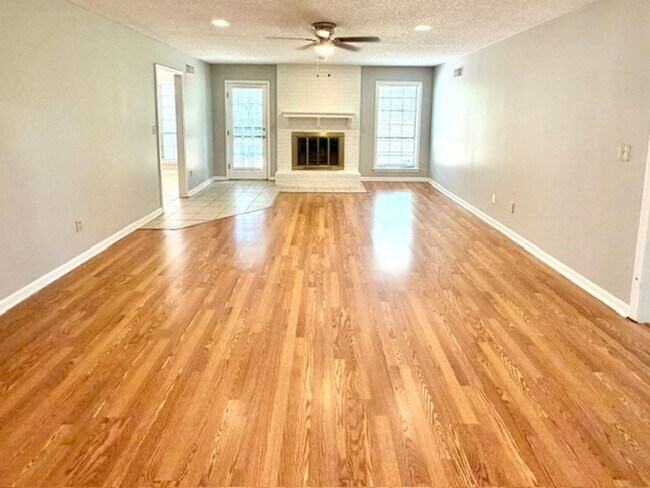 4300 Crimson Leaf Cove Unidad 1