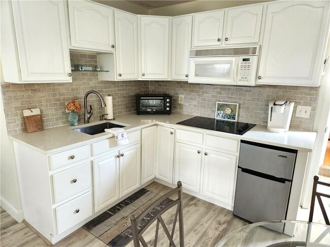 Photo - 47 Treasure Rd