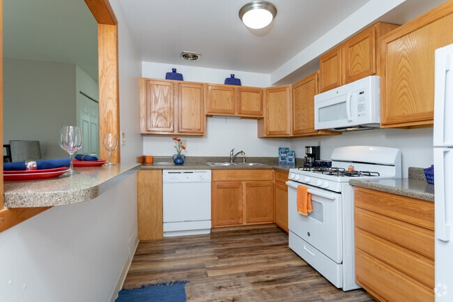 2BR, 1BA