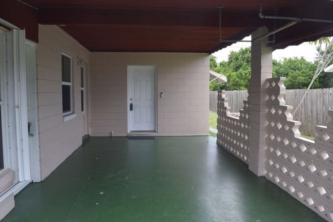 Photo - Fully Furnished Seasonal Unit in Jensen Beach Florida