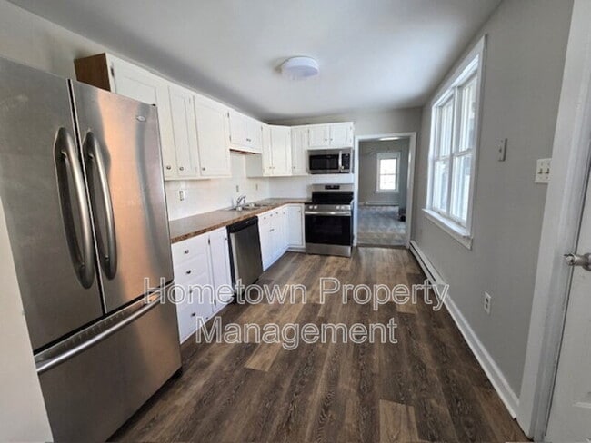 Photo - 122 S Carlisle St