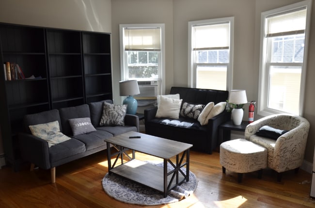 Photo - 51 Windsor St Unit 4