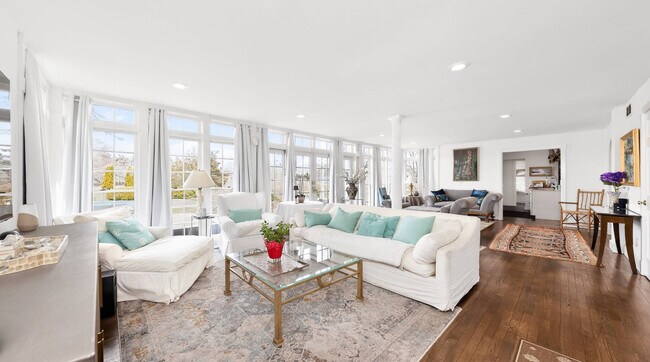 Photo - 274 Majors Path