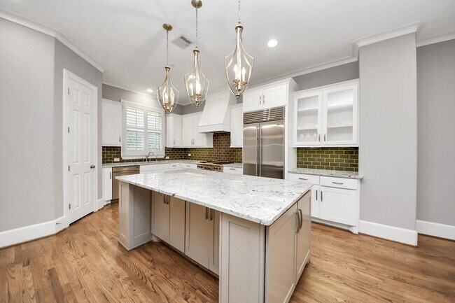 Photo - 12790 Yorkstone Dr