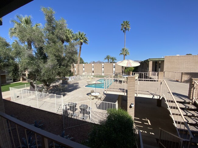 Building Photo - 3737 E Turney Ave Unit 225