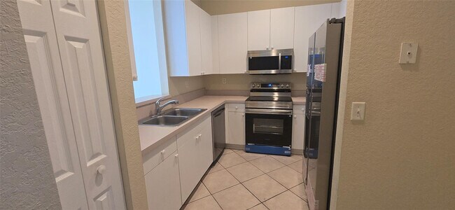 Photo - 8314 Lagos De Campo Blvd