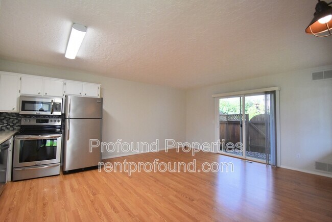 Photo - 421 N Hayden Bay Dr