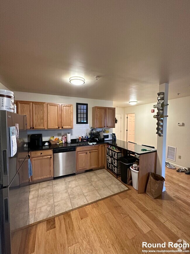 Building Photo - 36 Raymond St Unit 36A Rental