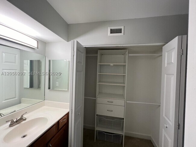 Photo - 921 Lyons Rd Unit 3105