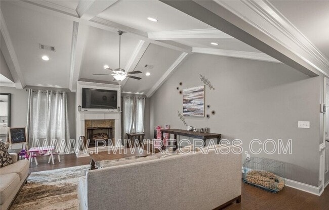 Photo - 524 Paxton Lp