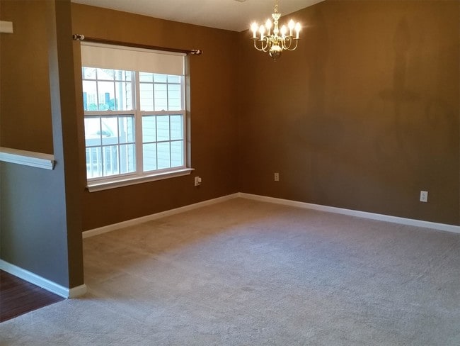 Photo - 123 Kingfisher Dr