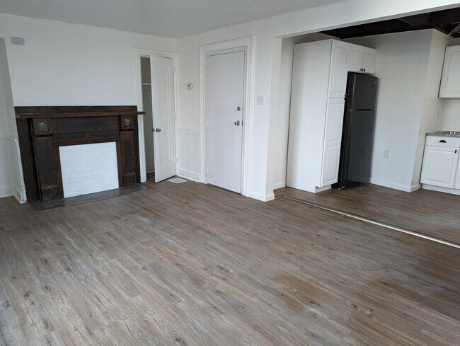 321 Lafayette Ave Unit 3