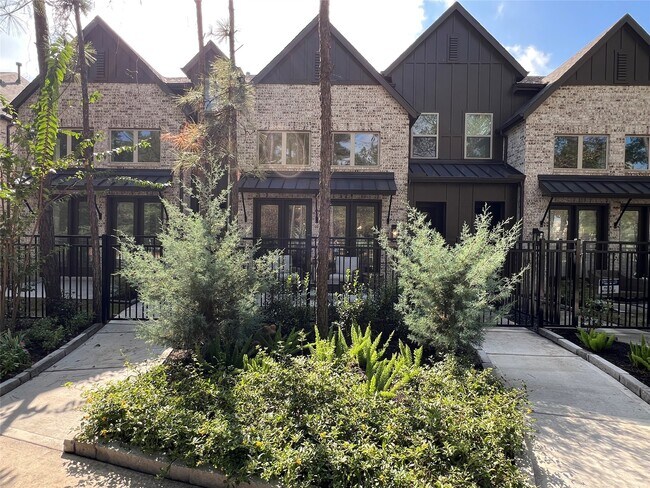 Building Photo - 2694 Woodforest Pkwy N