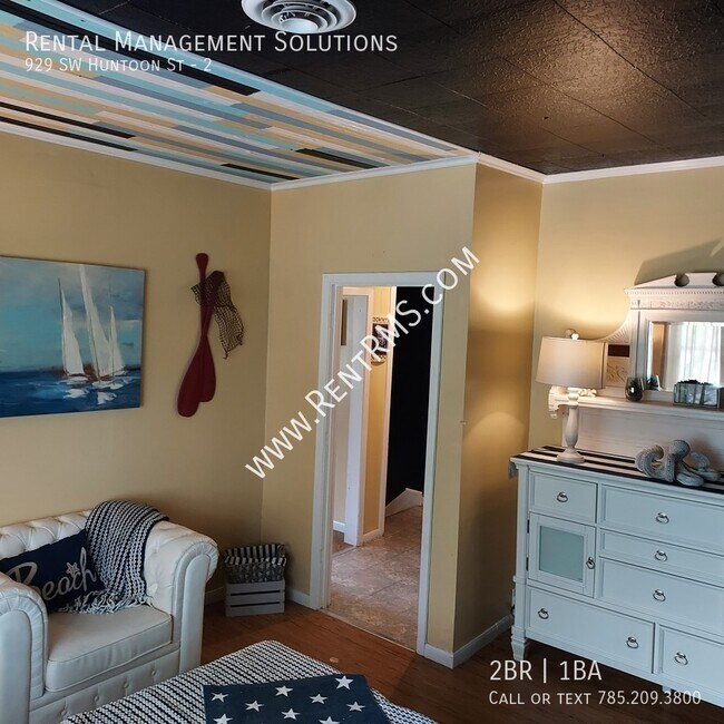 Photo - 929 SW Huntoon St Unidad 2