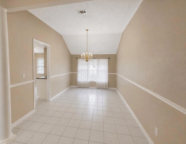 Photo - 16405 Lone Wolf Dr