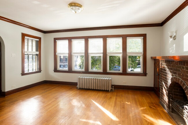 Photo - 2152 W Webster Ave