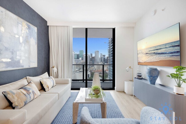 Photo - 601 NE 1st Ave Unidad ID1227502P