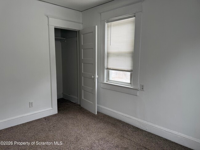 Photo - 2031 Delaware St