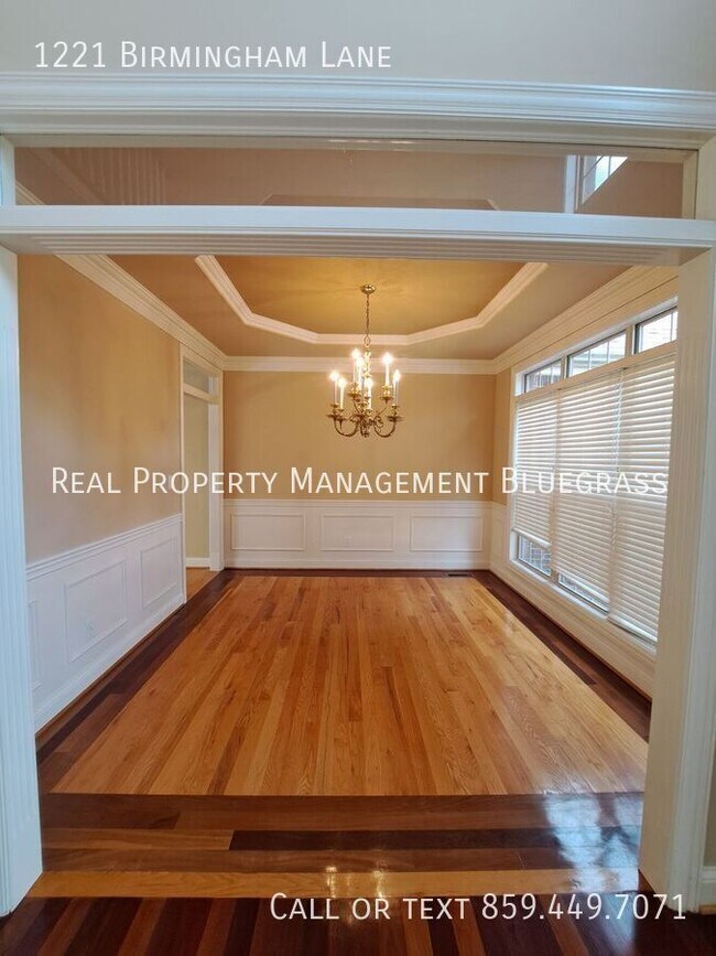 Photo - 1221 Birmingham Ln