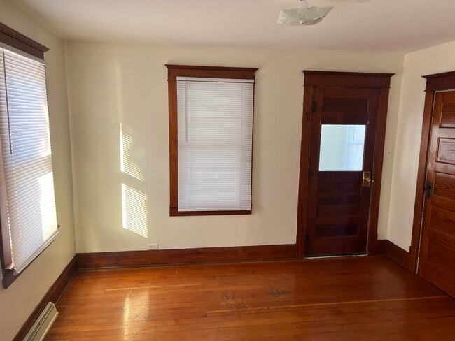 Photo - 23975 Tracy St