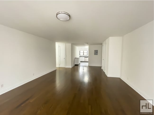 East 89th STREET